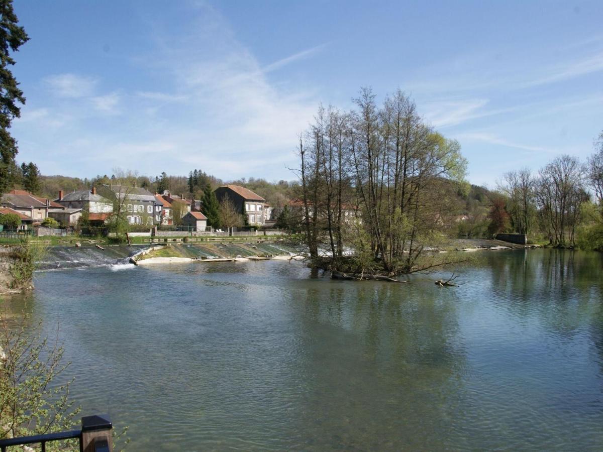 Lovely Holiday Home Near Joset Alain Dun-sur-Meuse Exterior photo